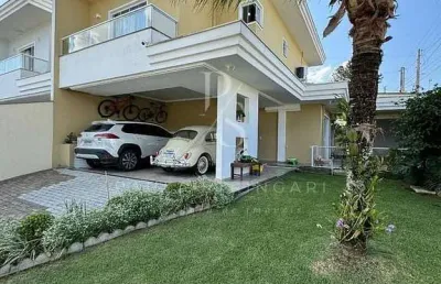 Casa com 3 quartos à venda na Rua Loreno Antônio Marcatto, Jaraguá Esquerdo, Jaraguá do Sul