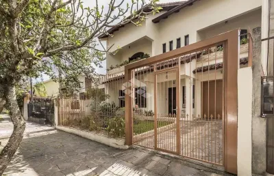 Casa 4 dormitórios, ampla, 2 suítes,  3 vagas e terraço no jardim itu