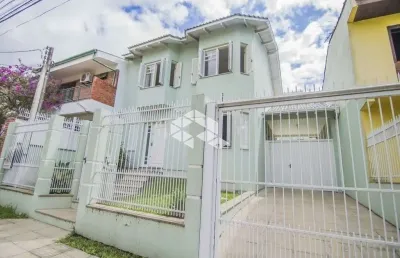 Casa com 4 quartos à venda na Parque dos Nativos, 383, Vila Ipiranga, Porto Alegre