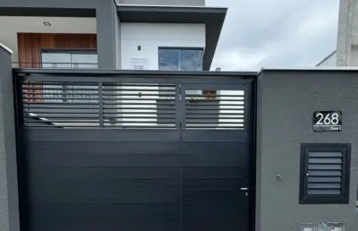 Lindo e moderno geminado de esquina à venda no bairro bom retiro