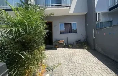 Casa com 2 quartos à venda no Guanabara, Joinville 
