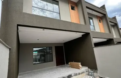 Lindo geminado moderno pronto para morar no bairro saguaçu