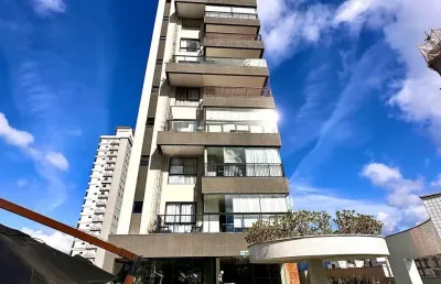 Moderno e sofisticado apartamento na praia em itapema