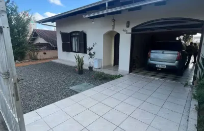 Casa com 4 quartos à venda no Floresta, Joinville 