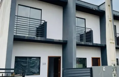 Lindo geminado super bem localizado no bairro itinga em araquari