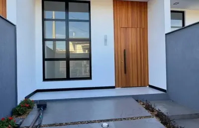Geminado de planta baixa pronto para morar no bairro iririú
