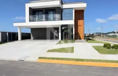 Casa em condomínio fechado com 3 quartos à venda no Santa Regina, Camboriú 