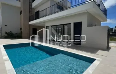 Casa exclusiva de esquina em condomínio de alto padrão no santa regina