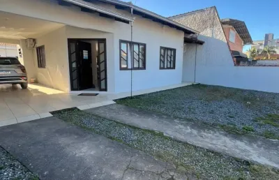 Casa com 3 quartos à venda no Guanabara, Joinville 