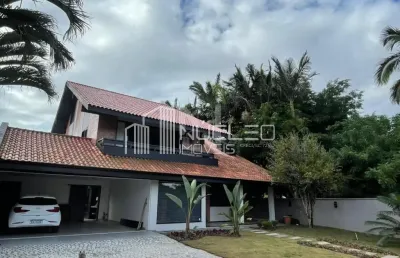 Casa com 6 quartos à venda no América, Joinville 