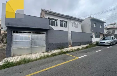 Sobrado com 4 dormitórios à venda, 300 m² por r$ 900.000,00 - centro - bragança paulista/sp