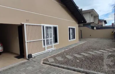 Casa à venda no Costa e Silva, Joinville 