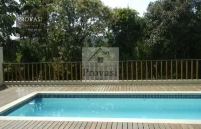 Belíssima casa, 4 suites, sala 3 ambientes lareira , visita, jantar, totalmente integrada com área gourmet, churrasqueir