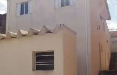 Casa com 4 quartos à venda na Rua Doutor Campos Sales, 77, Vila Júlia, Poá