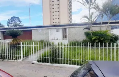 Excelente casa para fins comerciais no centro de suzano