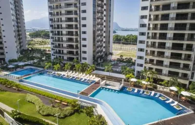 Apartamento de 4 suítes + dependência completa no ilha pura
