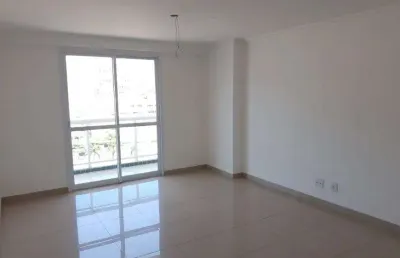Apartamento duplex de 4 quartos com armários na cozinha e banheiros, no méier