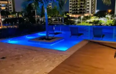 Cobertura duplex dois quartos com churrasqueira e piscina privativa com vista mar na barra da tijuca