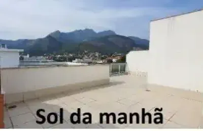 Cobertura duplex com churrasqueira a carvão para aluguel e venda possui 122 m2 com 2 suítes em anil