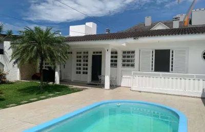 Casa com 4 dormitórios para alugar, 170 m² por r$ 10.000,00/mês - coqueiros - florianópolis/sc
