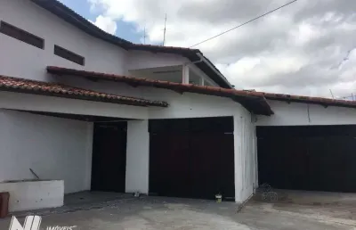 Casa com 5 quartos à venda na Rua dos Potiguares, 2475, Candelária, Natal