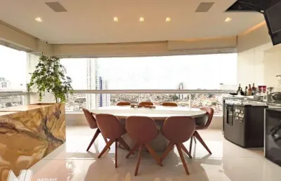 Alto padrão com 240m², vizinho a januário cicco em petrópolis