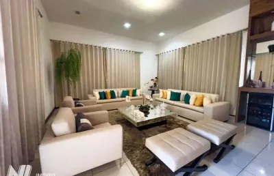 Espetacular mansão triplex na melhor localização de candelária | 464m² de área c
