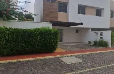 Casa com 3 quartos à venda na Rua Lúcia Viveiros, 615, Neópolis, Natal