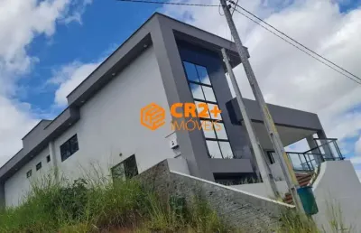 Vende casa 04 quartos, 04 suítes, 03 vagas de garagem,415m² em chã grande.