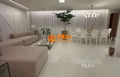 Vende cobertura 03 quartos, 01 suíte, 260m2 + 100m2, 02 vagas de garagem em boa