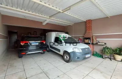 Casa com 3 quartos à venda na Vila Rio Branco, Americana 