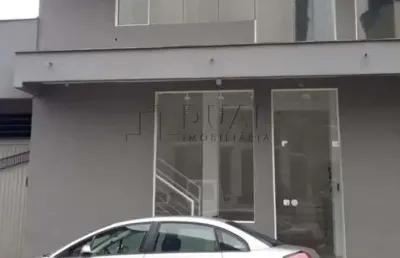 Sala comercial com mezanino com 55,98m² no centro de jaraguá do sul
