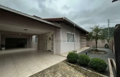 Casa à venda no bairro czerniewicz em jaraguá do sul.
