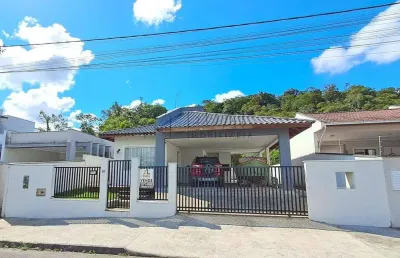 Casa a venda no loteamento montreal no bairro três rios do norte em jaraguá do sul