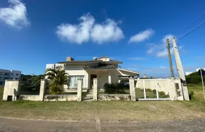 Casa com 3 quartos à venda no Centro, Imbituba 