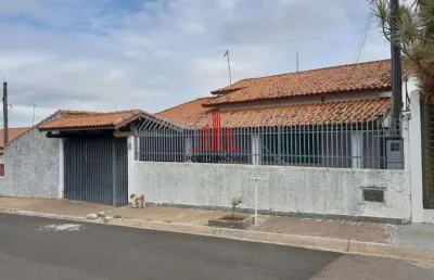 Casa com 3 quartos à venda na Sebastiana Ribeiro De Moraes, 40, Centro, Boituva