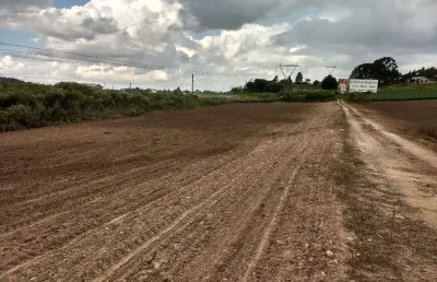 Terreno industrial em frente shopping city center outlet / campo largo