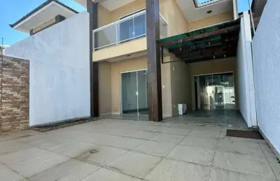 Excelente casa independente e  moderna, novo portinho !!!
