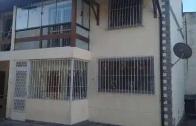 Casa duplex 2 quartos em condomínio no jardim caiçara em cabo frio