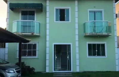 Excelente apartamento de 2 quartos (1 suite) em são pedro da aldeia