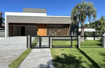 Casa de 3 dormitórios à venda na pedra branca, palhoça