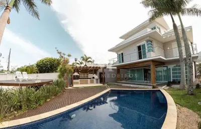 Casa mobiliada, 6 dormitórios ( 5 suítes) e piscina - taquara-bc