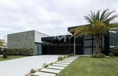 Casa em condomínio fechado com 4 quartos à venda na Rua 137, Casa Branca, Itapema