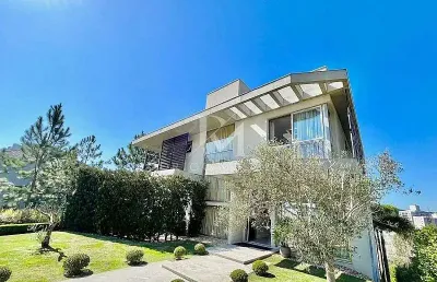 Casa 4 dormitórios (3 suítes), mobiliada - itajaí/sc
