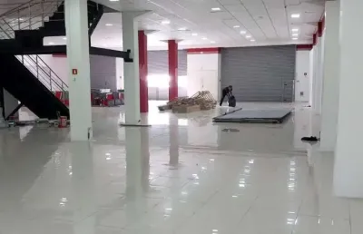 Loja para locação em salvador, água de meninos, 3 banheiros