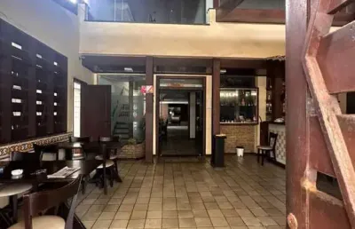 Casa comercial para venda em salvador, pituba, 2 banheiros, 1 vaga