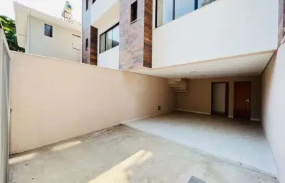 Casa triplex - 03 qts. - 01 suíte - 04 vg. - 200m² - r$895k