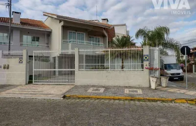 Casa com 3 dormitórios à venda, 135 m² por r$ 1.350.000,00 - dom bosco - itajaí/sc