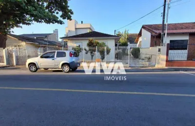Casa com 2 dormitórios à venda por r$ 850.000,00 - são judas - itajaí/sc