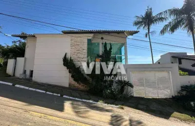Sobrado com 3 dormitórios à venda, 151 m² por r$ 2.500.000 - cabeçudas - itajaí/sc